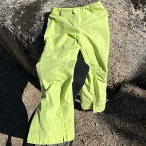 Burton AK Women’s Gore-Tex Snowboard Pants. Citron Yellow. Size Large